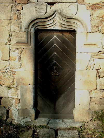 Façade sud-Porte 15ème en accolade Façade sud - Porte 15ème en accolade