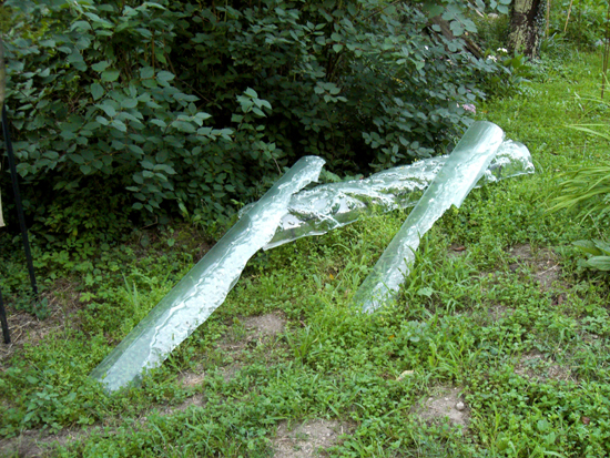 Anet Perrin, "Sculpture verre pour les jardins du Château du Pin", 2008.